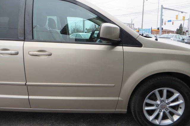 2014 Dodge Grand Caravan SXT (image 24)