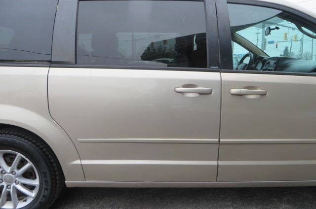 2014 Dodge Grand Caravan SXT (image 25)