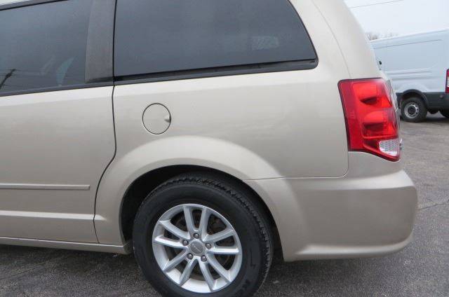 2014 Dodge Grand Caravan SXT (image 32)