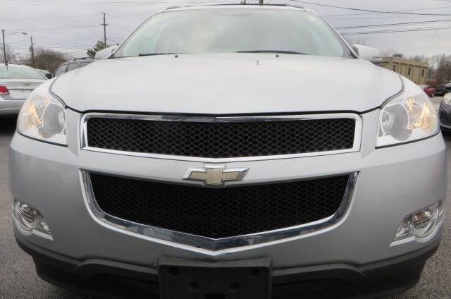 2012 Chevrolet Traverse LT (image 5)