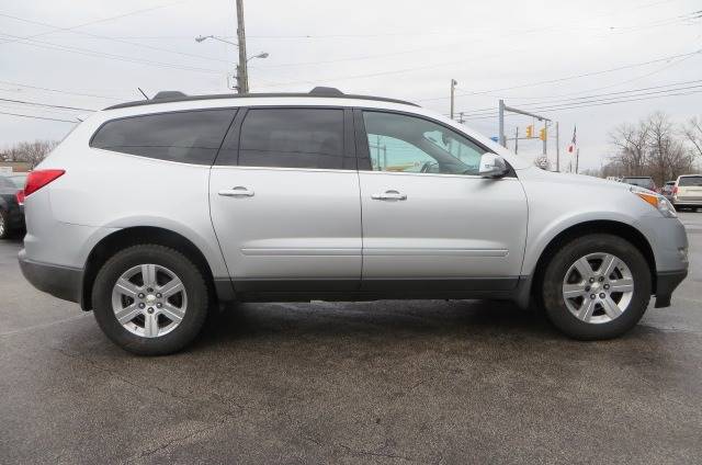 2012 Chevrolet Traverse LT (image 8)
