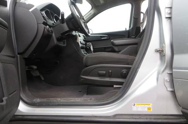 2012 Chevrolet Traverse LT (image 11)