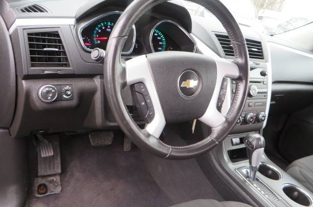 2012 Chevrolet Traverse LT (image 13)