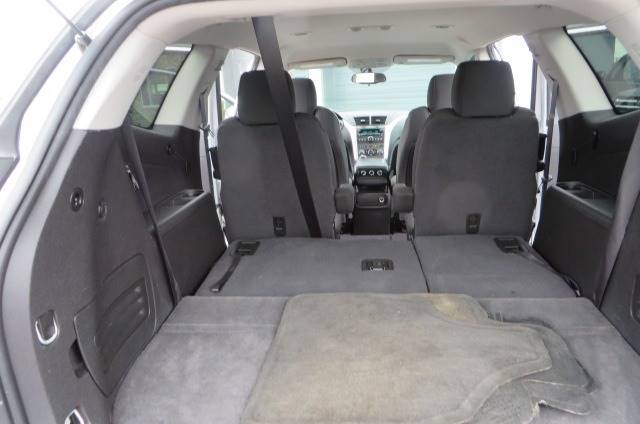 2012 Chevrolet Traverse LT (image 16)