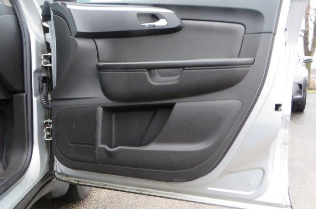 2012 Chevrolet Traverse LT (image 46)