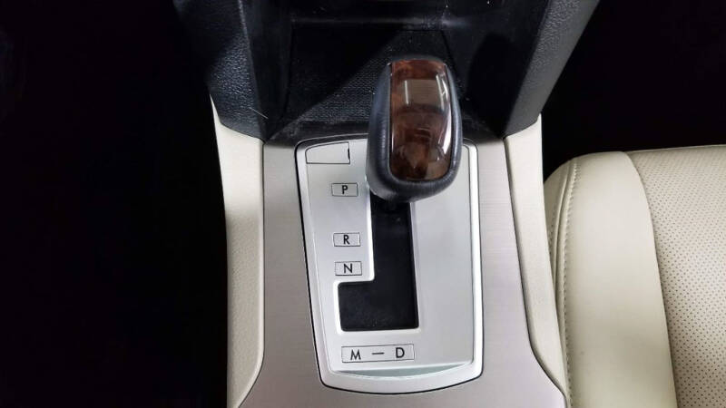 2013 Subaru Legacy 2.5i Limited (image 22)