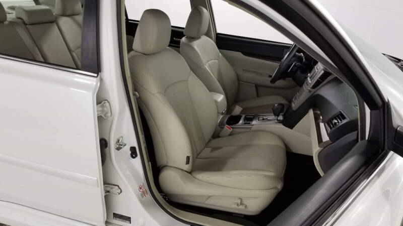 2013 Subaru Legacy 2.5i Limited (image 41)