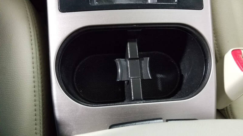2013 Subaru Legacy 2.5i Limited (image 24)