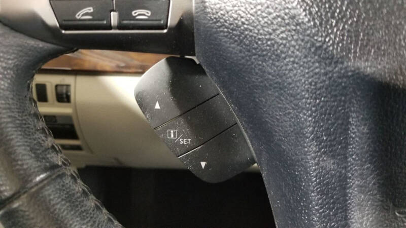 2013 Subaru Legacy 2.5i Limited (image 15)