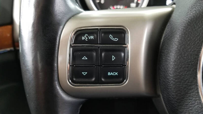 2012 Jeep Grand Cherokee (image 13)