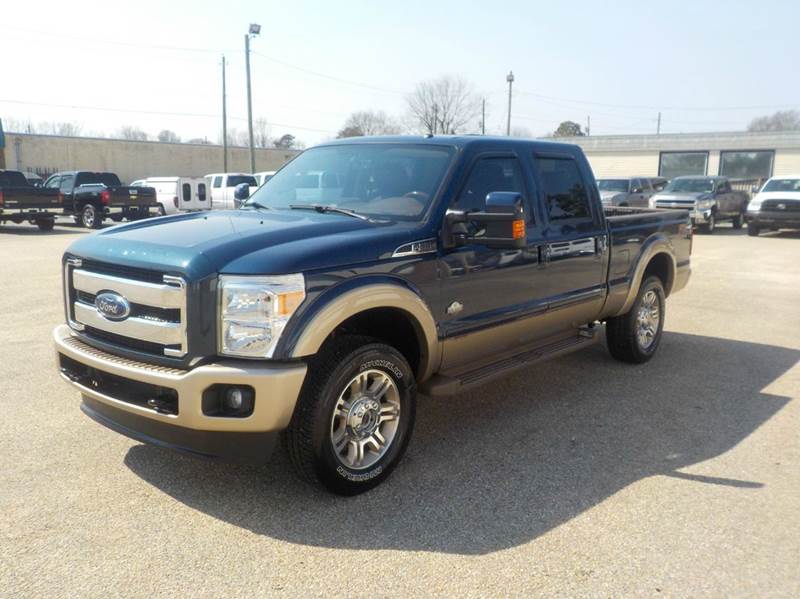 2014 Ford F-250 Super Duty for sale at Young's Motor Company Inc. in Benson NC