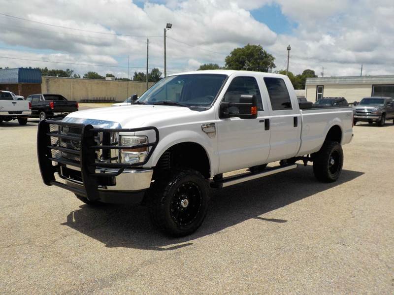 2009 Ford F-250 Super Duty for sale at Young's Motor Company Inc. in Benson NC