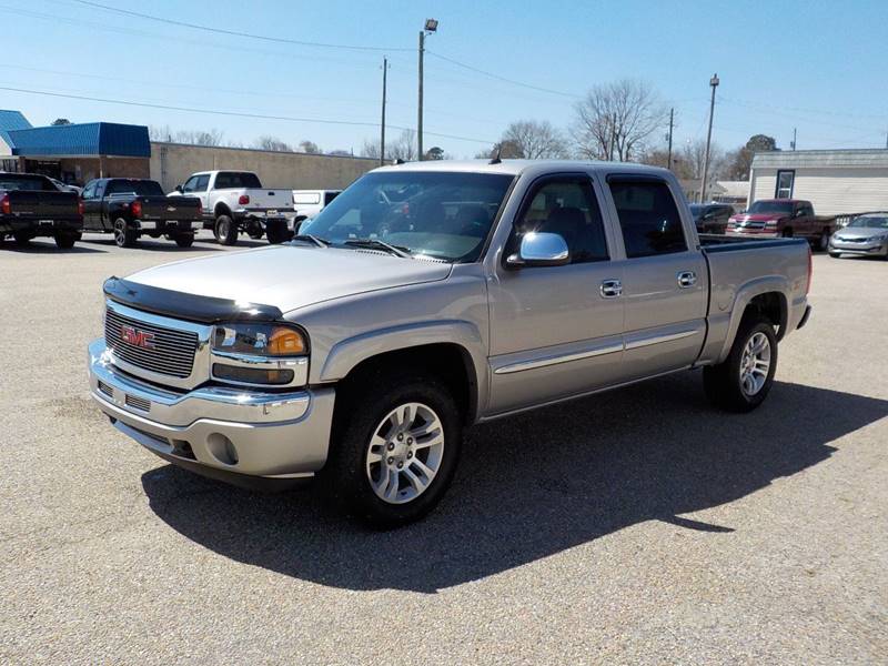 2005 GMC Sierra 1500 for sale at Young's Motor Company Inc. in Benson NC