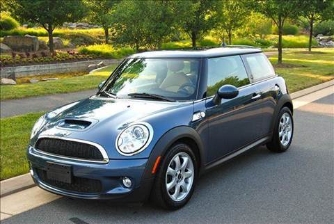 2009 MINI Cooper for sale at Blue Line Motors in Winchester VA