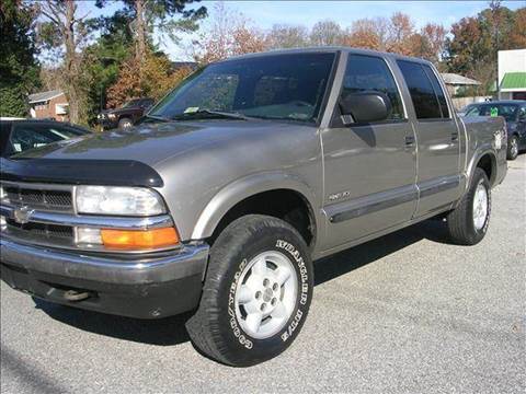 2002 Chevrolet S-10 for sale at Deer Park Auto Sales Corp in Newport News VA