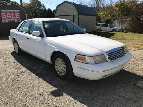 2003 Ford Crown Victoria for sale at Nationwide Liquidators in Angier NC
