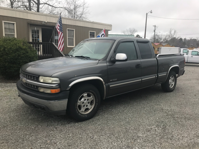 2000 Chevrolet Silverado 1500 for sale at Nationwide Liquidators in Angier NC