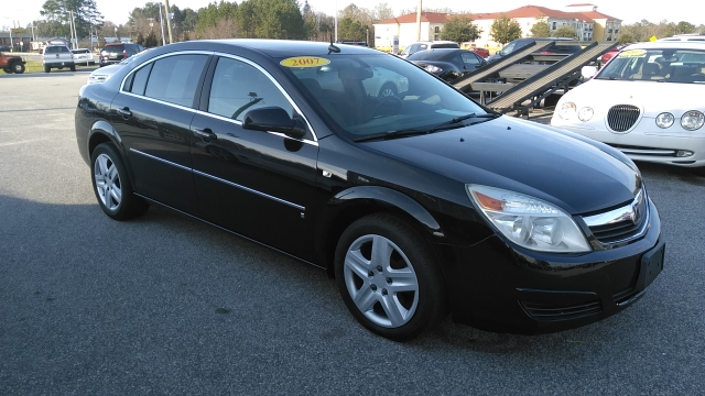 2007 Saturn Aura for sale at Kelly & Kelly Supermarket of Cars in Fayetteville NC