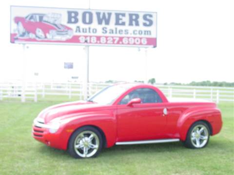 2005 Chevrolet SSR for sale at BOWERS AUTO SALES in Mounds OK