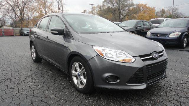 2013 Ford Focus for sale at TIGER AUTO SALES INC in Redford MI