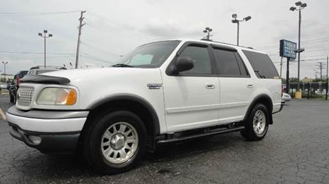 2001 Ford Expedition for sale at TIGER AUTO SALES INC in Redford MI