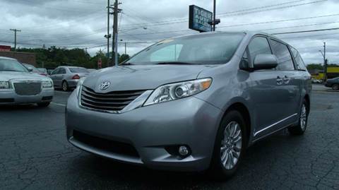 2011 Toyota Sienna for sale at TIGER AUTO SALES INC in Redford MI