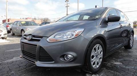 2012 Ford Focus for sale at TIGER AUTO SALES INC in Redford MI