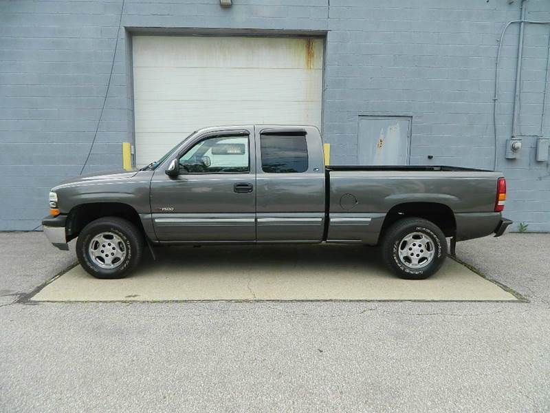 2000 Chevrolet Silverado 1500 for sale at Northstar Autosales in Eastlake OH