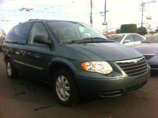 2006 Chrysler Town and Country for sale at AUTOSHOPPER PLACE INC in Buena Park CA