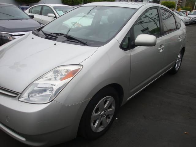 2005 Toyota Prius for sale at AUTOSHOPPER PLACE INC in Buena Park CA