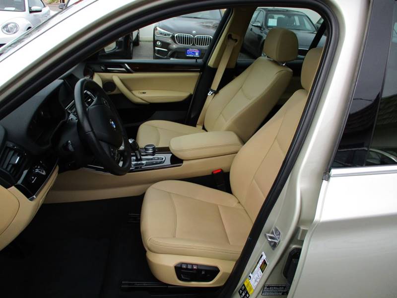 2017 BMW X3 xDrive28i (image 4)
