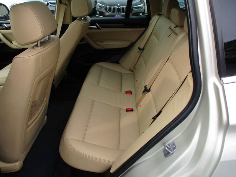 2017 BMW X3 xDrive28i (image 5)