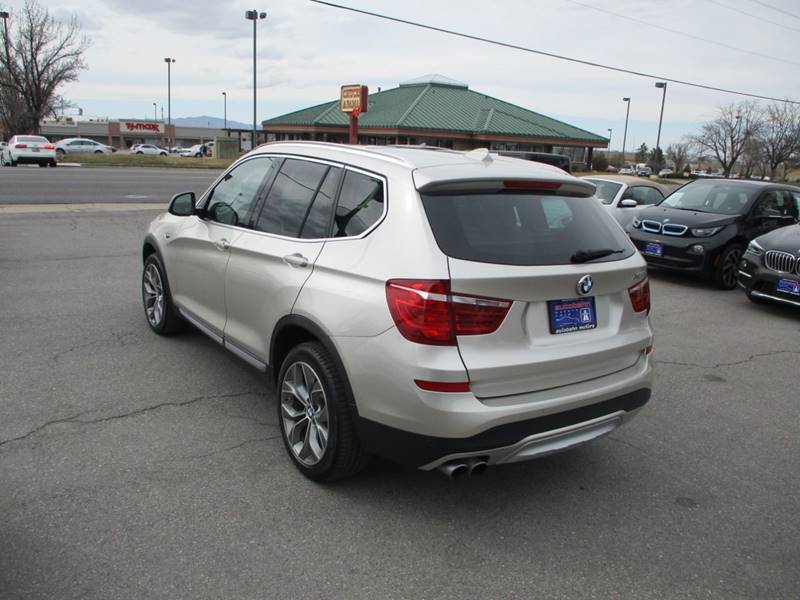 2017 BMW X3 xDrive28i (image 6)