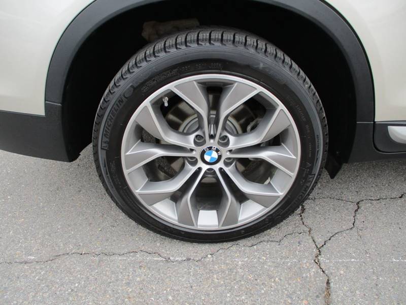 2017 BMW X3 xDrive28i (image 13)