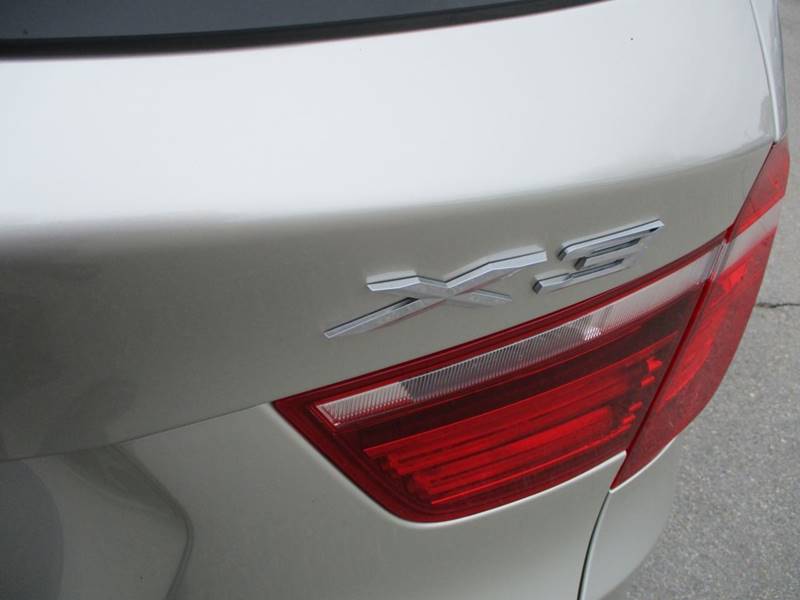 2017 BMW X3 xDrive28i (image 17)