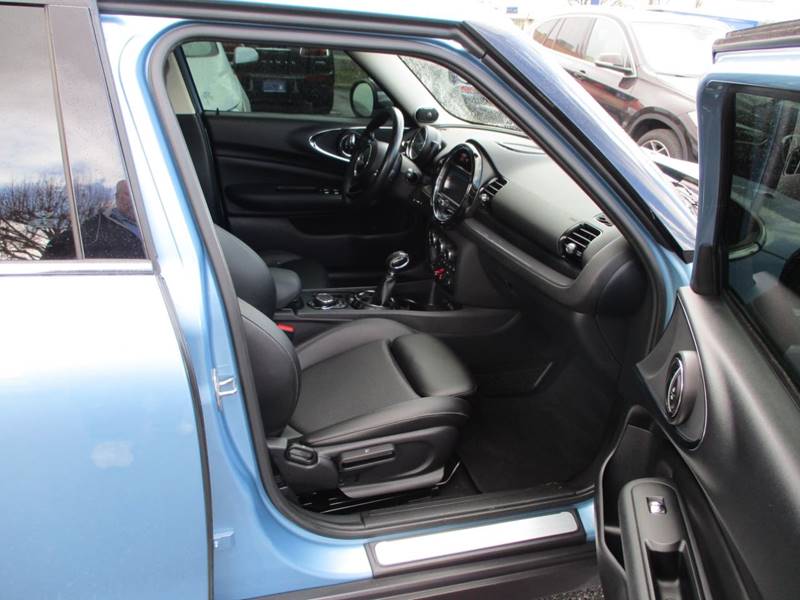 2017 MINI Clubman Cooper ALL4 (image 14)
