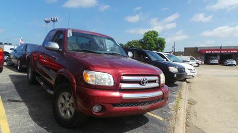 2006 Toyota Tundra for sale at DFW AUTO FINANCING LLC in Dallas TX