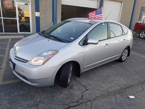 2008 Toyota Prius for sale at DFW AUTO FINANCING LLC in Dallas TX