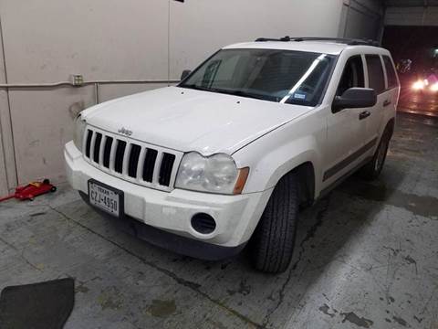 2005 Jeep Grand Cherokee for sale at DFW AUTO FINANCING LLC in Dallas TX