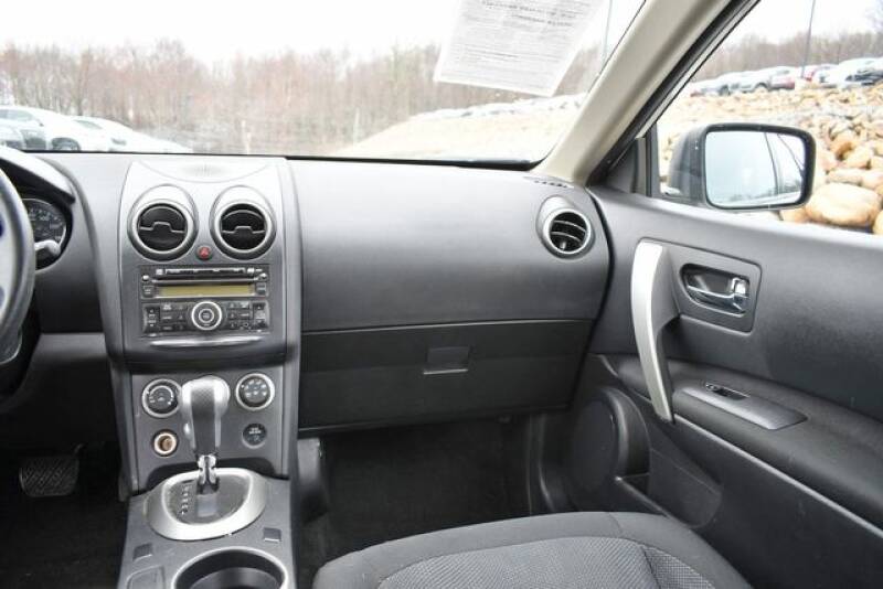 2013 Nissan Rogue S (image 15)