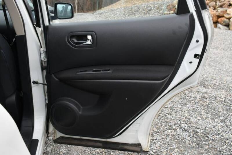 2013 Nissan Rogue S (image 10)