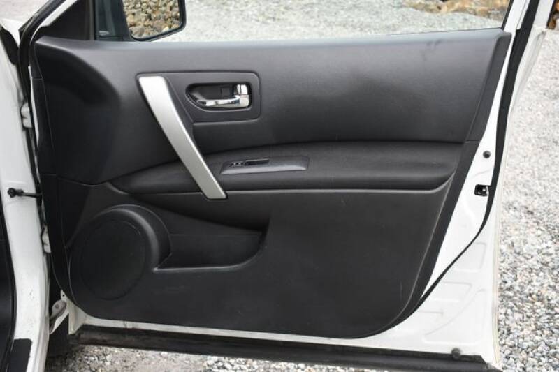 2013 Nissan Rogue S (image 9)