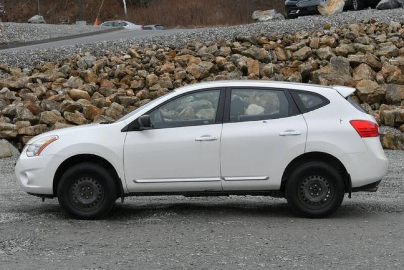 2013 Nissan Rogue S (image 2)