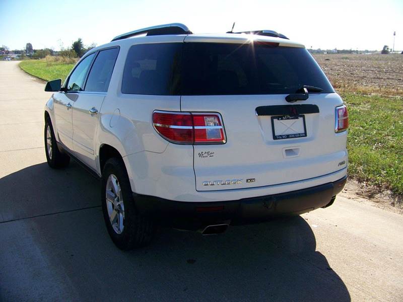 2008 Saturn Outlook XR AWD 4dr SUV In Troy MO J L AUTO SALES