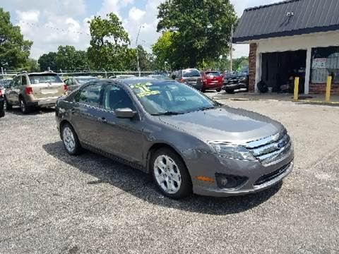 2011 Ford Fusion for sale at KINNICK AUTO CREDIT LLC in Kansas City MO