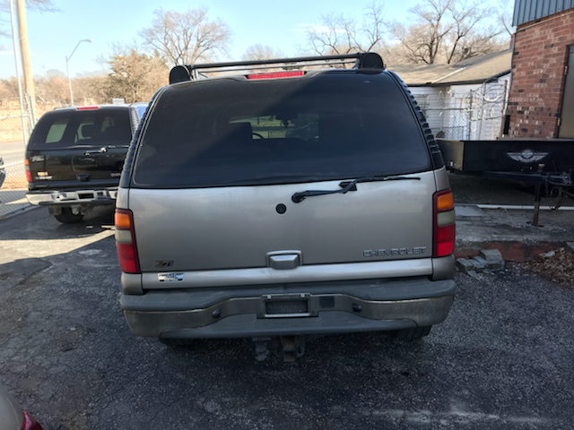 2003 Chevrolet Tahoe for sale at KINNICK AUTO CREDIT LLC in Kansas City MO