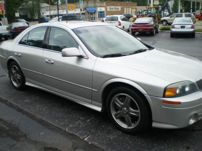 2002 Lincoln LS for sale at DTH FINANCE LLC in Toledo OH