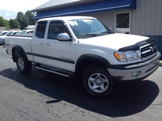 2000 Toyota Tundra for sale at Allen Motor Company in Eldon MO