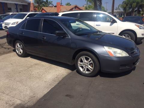2006 Honda Accord for sale at UNIQUE AUTOMOTIVE GROUP in San Diego CA