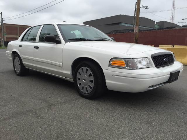 2011 Ford Crown Victoria for sale at Elite Motors in Washington DC